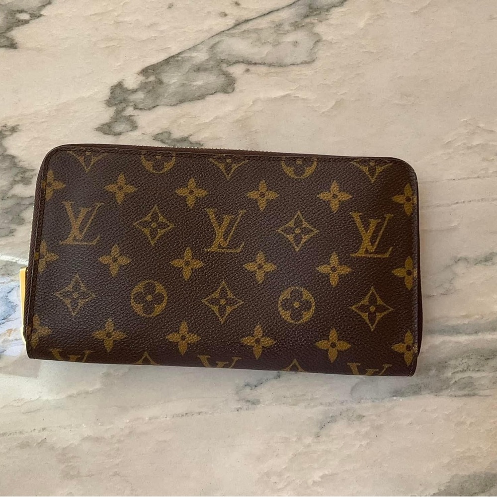 LV Zippy Organizer